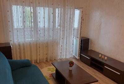 Apartament cu 3 camere decomandat în Mioriței - 3
