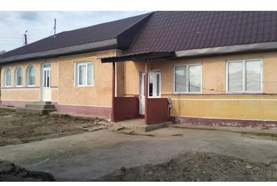 Casă cu 4 camere în Borcea - 2