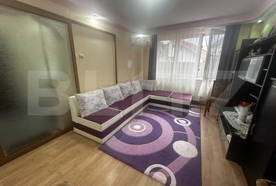Apartament 3 camere, 70 mp , zona 8 Mai - 2