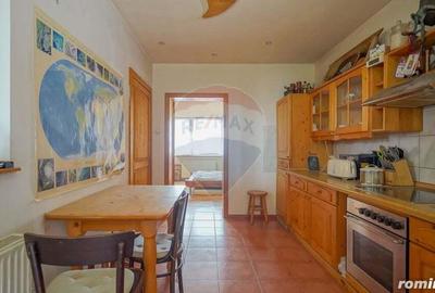 Comision 0%! Doua case alaturate de vanzare! Bra?ovul vechi - 4