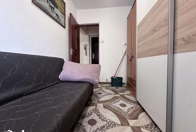Apartament cu 3 camere în Micro 4 - 8