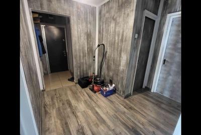 Apartament cu 3 camere decomandat în Letea - 1
