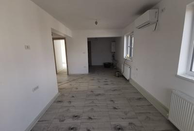 Casă individuală cu 3 camere cu Canalizare în Lumina - 2