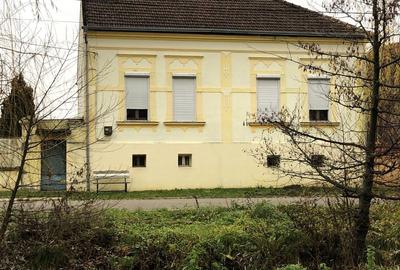 Casă cu 3 camere decomandat în Tileagd - 2