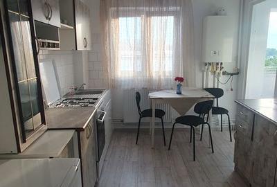 Apartament cu 2 camere decomandat în Central - 3