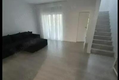 Casă cu 4 camere în Central - 2