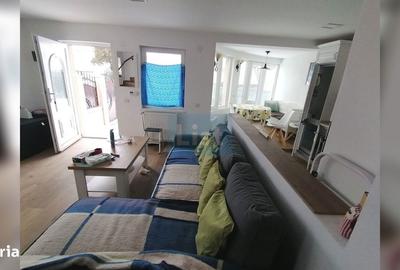 Casă cu 6 camere cu Canalizare în Central
