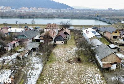 Casă cu 2 camere cu Teren 1695 Mp în Văleni - 14