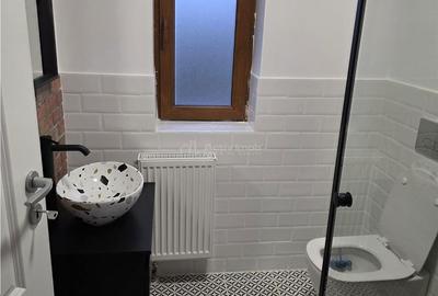 Casă cu 4 camere cu Canalizare în 1 Decembrie - 8