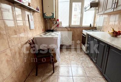 Apartament cu 3 camere semidecomandat, mobilat în Micro 19 - 7