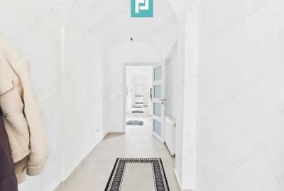 Casa cu 6 camere in zona Central - 6