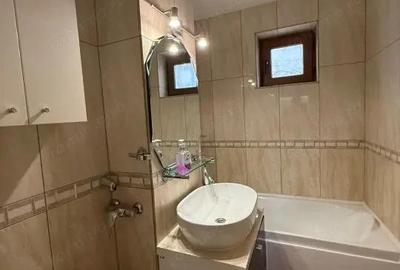 Apartament cu 3 camere decomandat în Central - 3