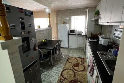 Apartament cu 3 camere decomandat în Central - 3