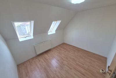 Apartament cu 2 camere decomandat în Girocului - 2