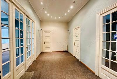 Casă cu 6 camere în Unirii - 1