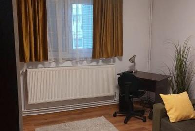 Garsonieră decomandată, mobilată în Exterior Sud