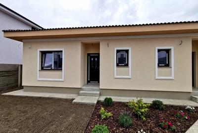 Duplex cu 3 camere cu Canalizare în Moșnița Veche - 1