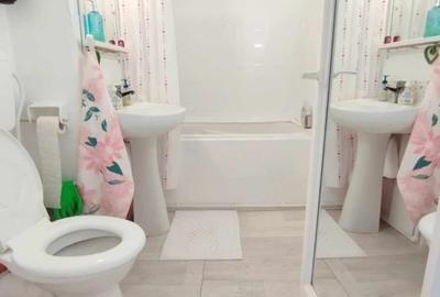 APARTAMENT 2 CAMERE-NAVODARI-MOBILAT COCHET- CENTRAL - FRUMOSUL ESTE ACASĂ- - 8