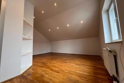 Casa de inchiriat cu sauna si piscina in complexul  Gradinile Soarelui - 11