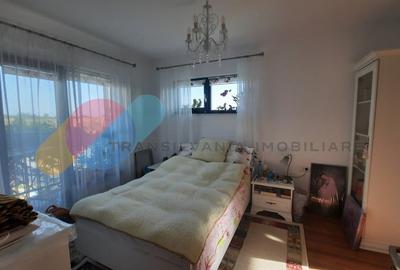 Casa cuplata, finisata, 130 mp utili, 5 camere, zona linistita - 3