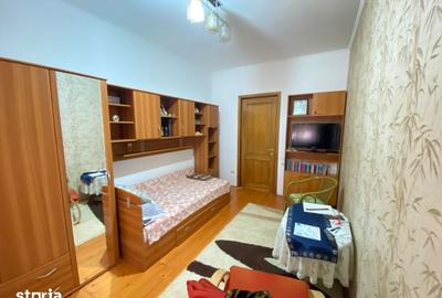 Apartament cu 3 camere decomandat, mobilat în 13 Septembrie - 2