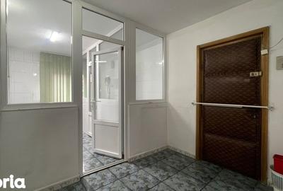 Spațiu comercial, de 64 mp, în Decebal - 7