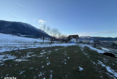 Teren de 667 mp, în Central