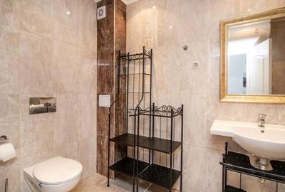 Apartament cu 3 camere în Lujerului