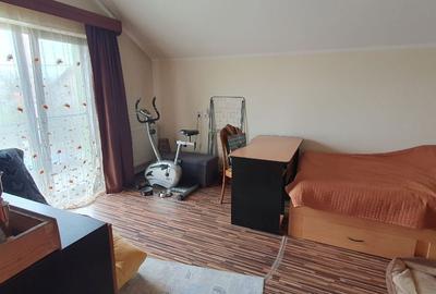 Casă cu 5 camere cu Teren 500 Mp în Ronaț - 8