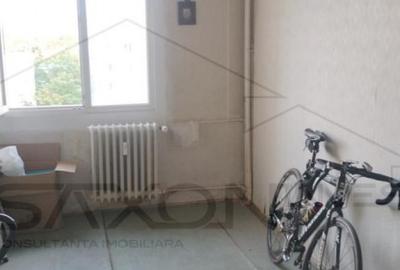 Apartament cu 3 camere decomandat în Titan - 3