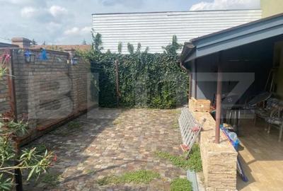 Casă cu 5 camere cu Teren 555 Mp în Unirii - 2