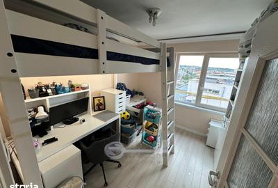 Apartament cu 4 camere în Ultracentral
