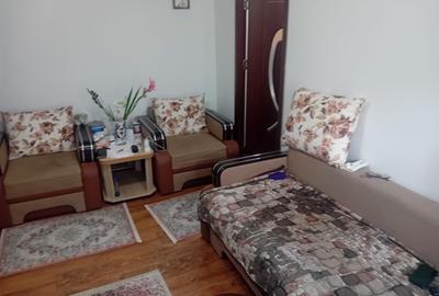Apartament cu 2 camere semidecomandat în Dărmănești