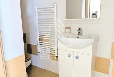 Apartament cu 3 camere decomandat în Aradului