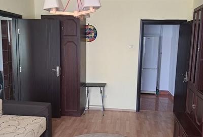 Apartament cu 2 camere în Drumul Carului