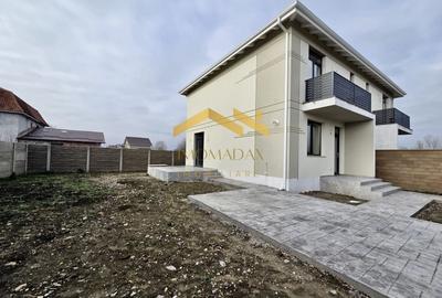 Duplex cu 4 camere cu Canalizare în Utvin - 9