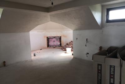 Casa P+1+M, 350 mp, teren 70 ari, Livezile, la 9 km de Bistri?a - 8