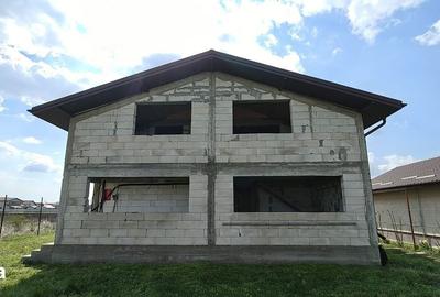Casă cu 7 camere cu Teren 442 Mp în Clinceni - 2