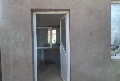 Vand casa comuna Ciocanesti , Judetul Calarasi ,Pret Negociabil 1200mp - 1