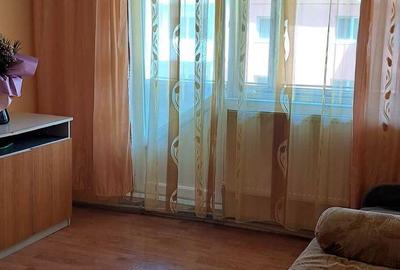 Apartament cu 3 camere decomandat în Central - 3