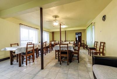 Clădire potrivită pentru proiecte educaționale sau de îngrijire - 4