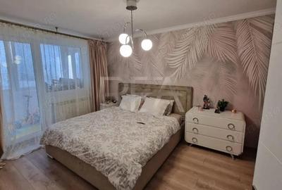 4 Camere | Boc Reabilitat | Metrou 1 Decembrie 1918 - 6