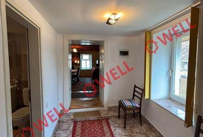 Casă cu Teren 1663 Mp în Central - 4