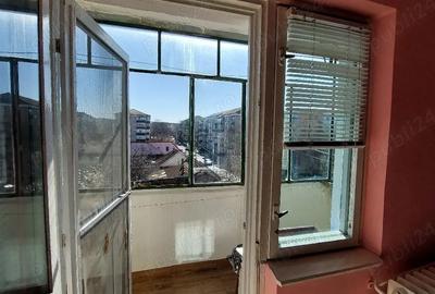 Apartament cu 2 camere decomandat în Rogerius - 5