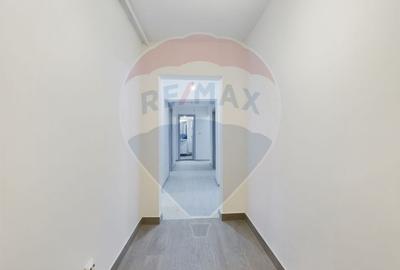 Apartament cu 4 camere decomandat în Centrul Civic - 3