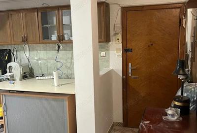 De vanzare Spa?iu comercial 56 mp Intrare din strada + casa scarii - 12