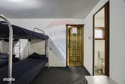 Spațiu comercial, de 304 mp, în Central - 7