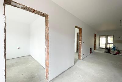 Duplex cu 4 camere cu Canalizare în Moșnița Veche - 3