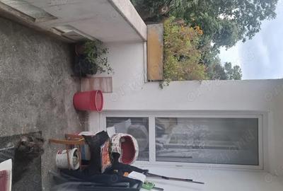 Apartament cu 3 camere decomandat în Cetatea - 8