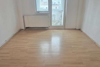 Apartament cu 2 camere decomandat în Micro 15 - 4